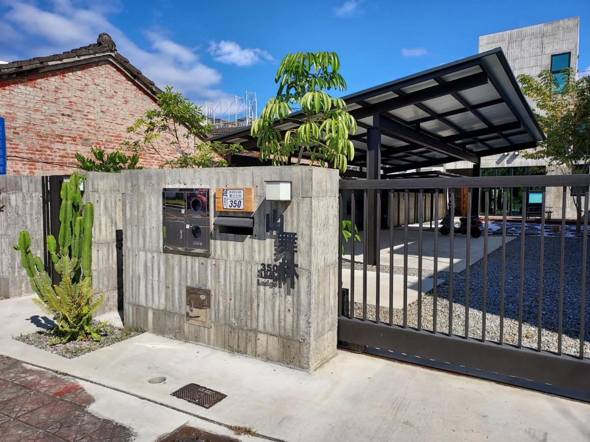 350 Lodge Taitung Bagian luar foto